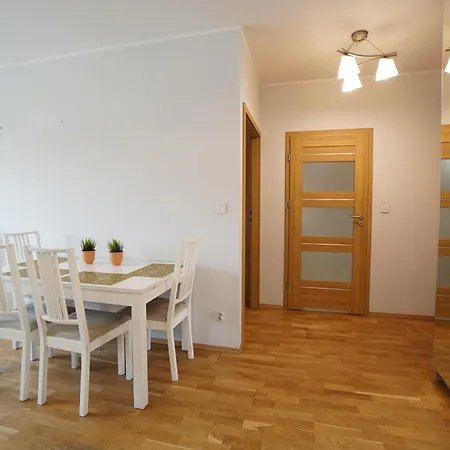 Dubois 7-2 Pk 50 M2 Apartament Blisko Rynku *