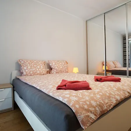 Dubois 7-2 Pk 50 M2 Apartament Blisko Rynku *